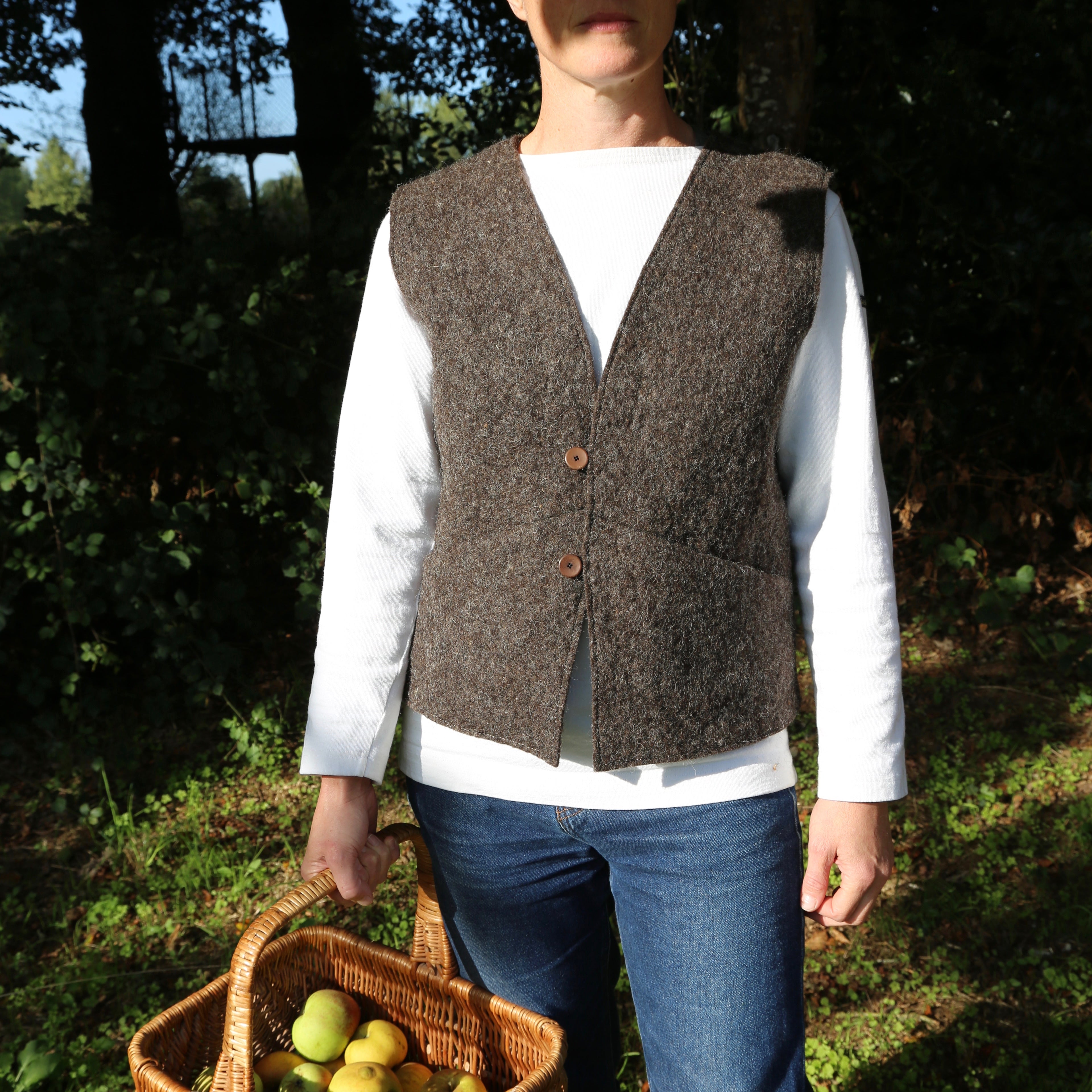 Gilet de berger Michelle /modèle femme / coloris gris foncé