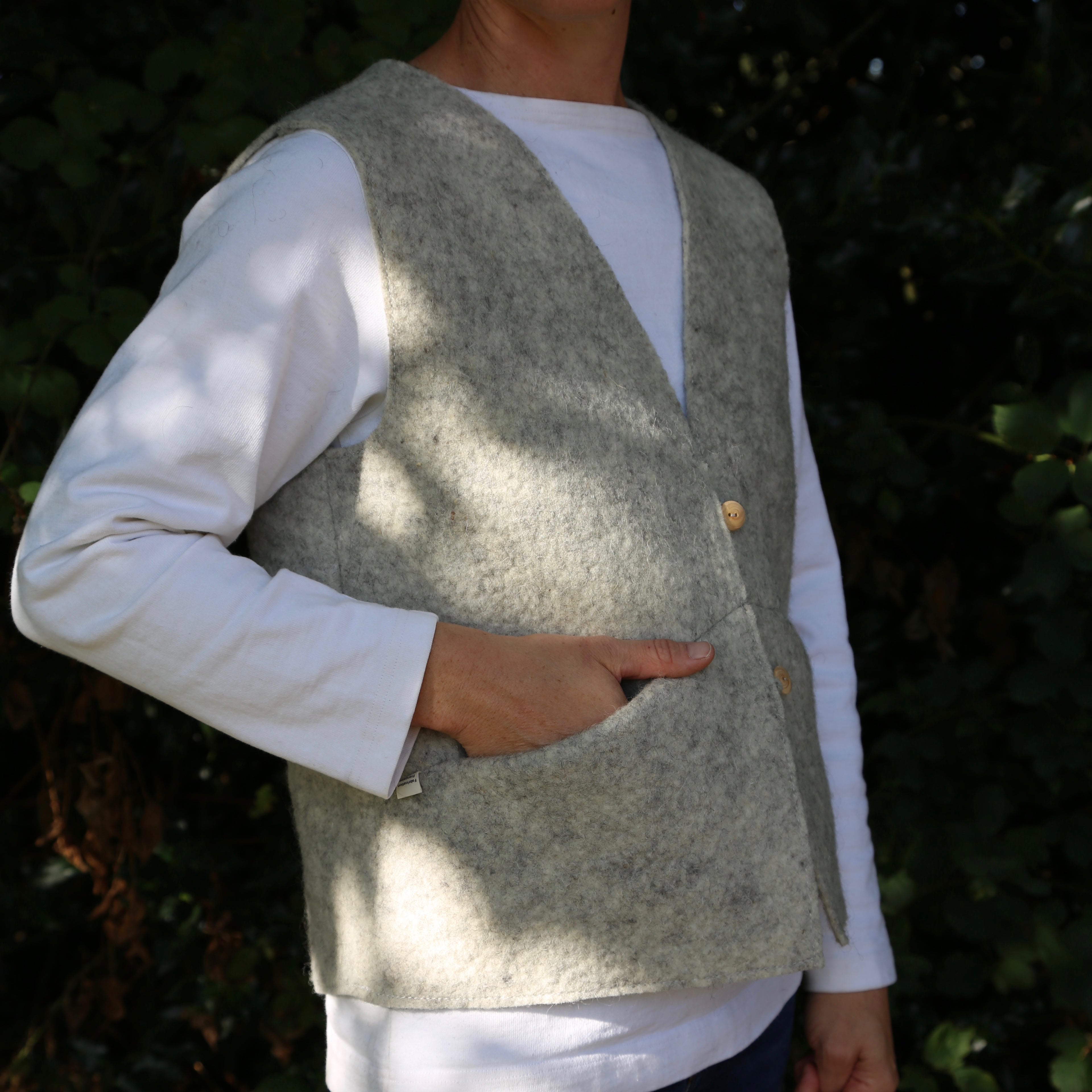 Gilet de berger Michelle /modèle femme / coloris gris clair