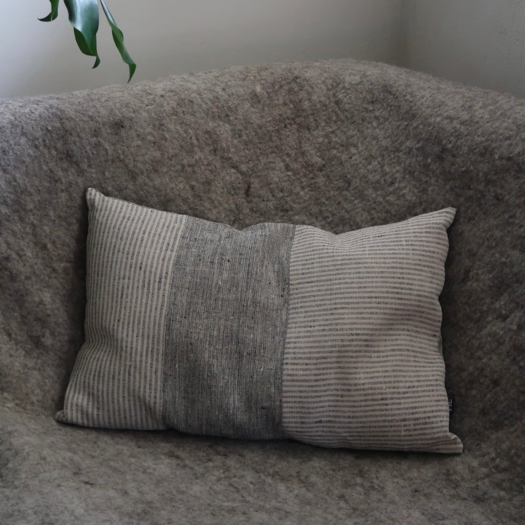 Coussin en chanvre graphique taille 60x40cm