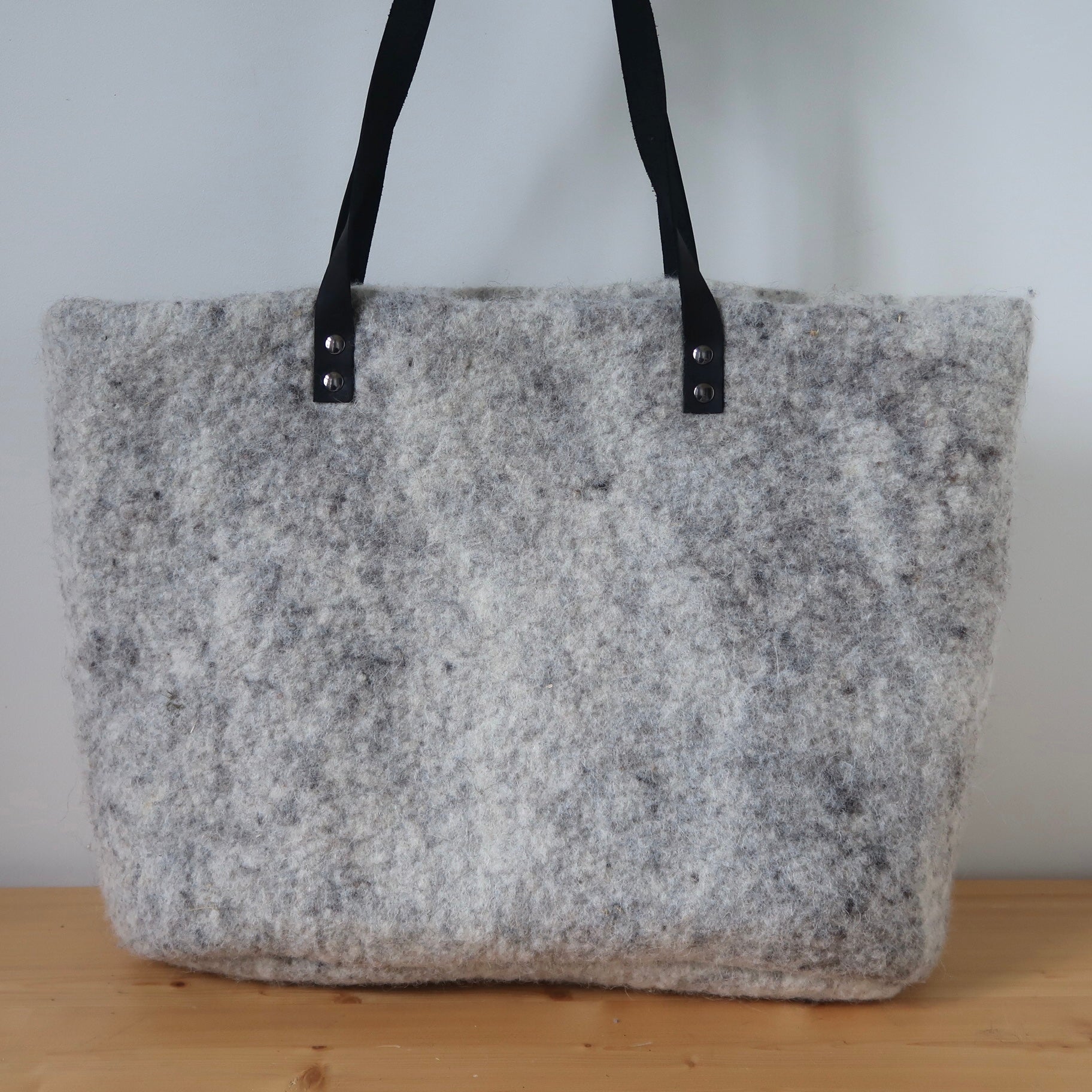 Sac panier en feutre de laine