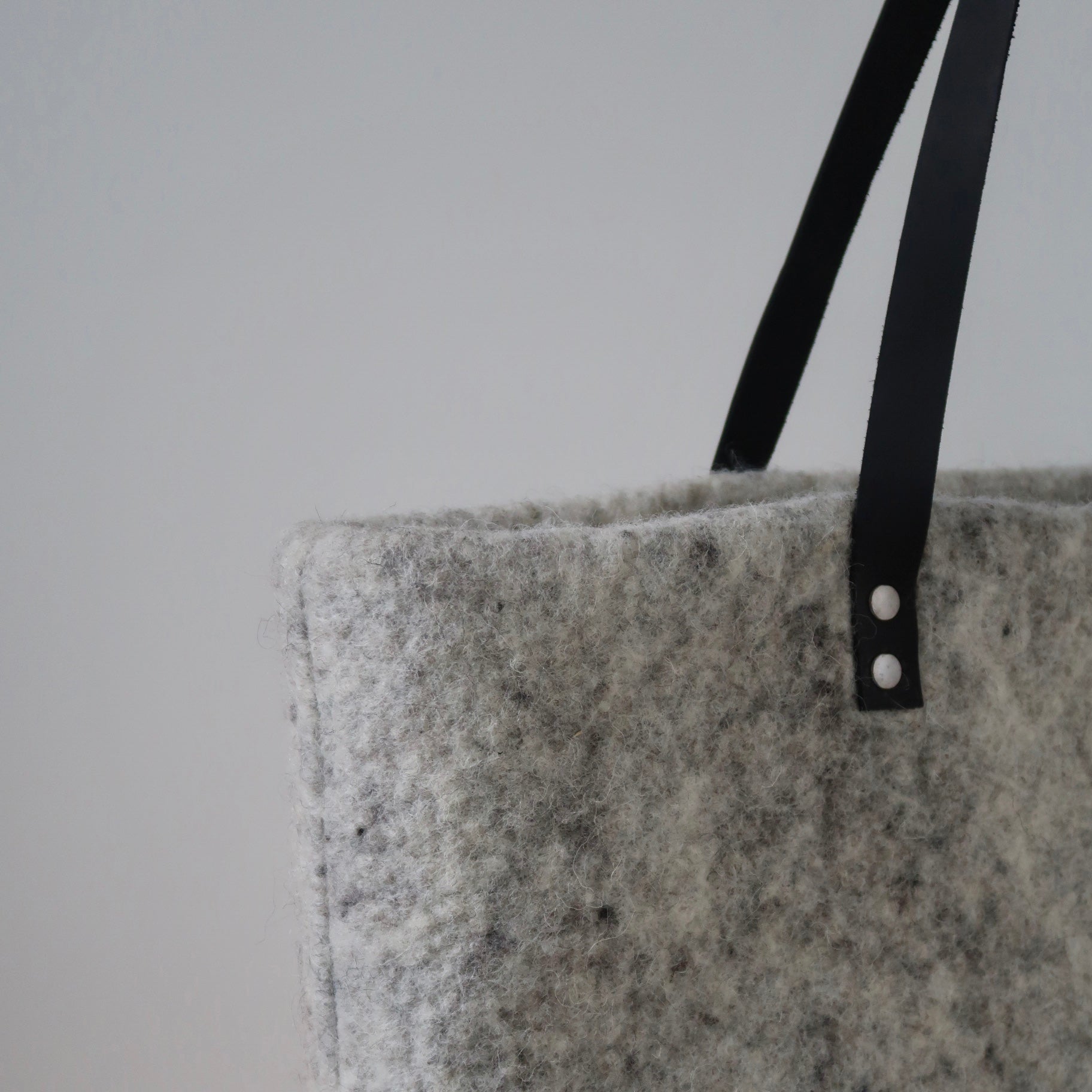 Sac cabas haut en feutre de laine
