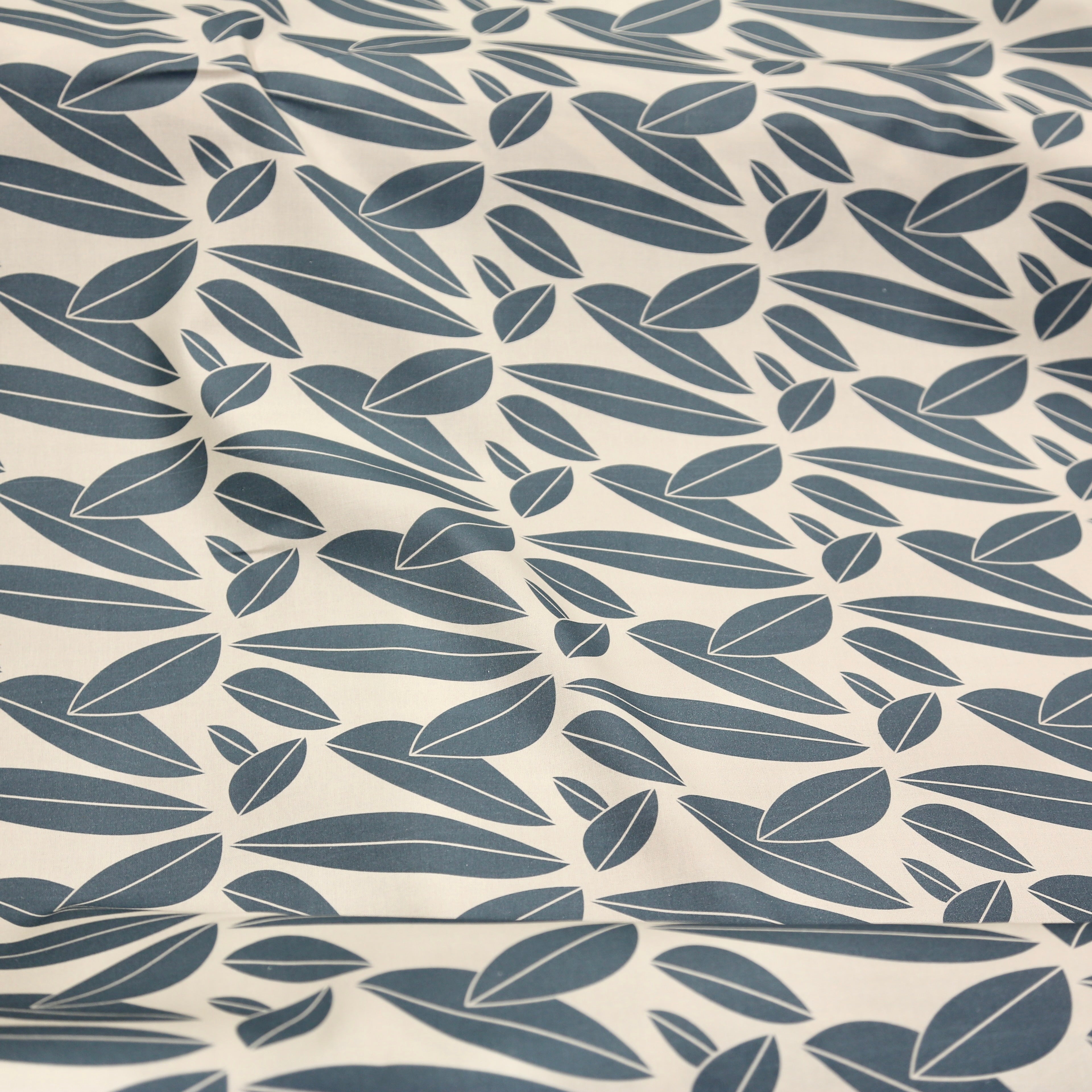 Tissu Cretonne, Feuilles bleues