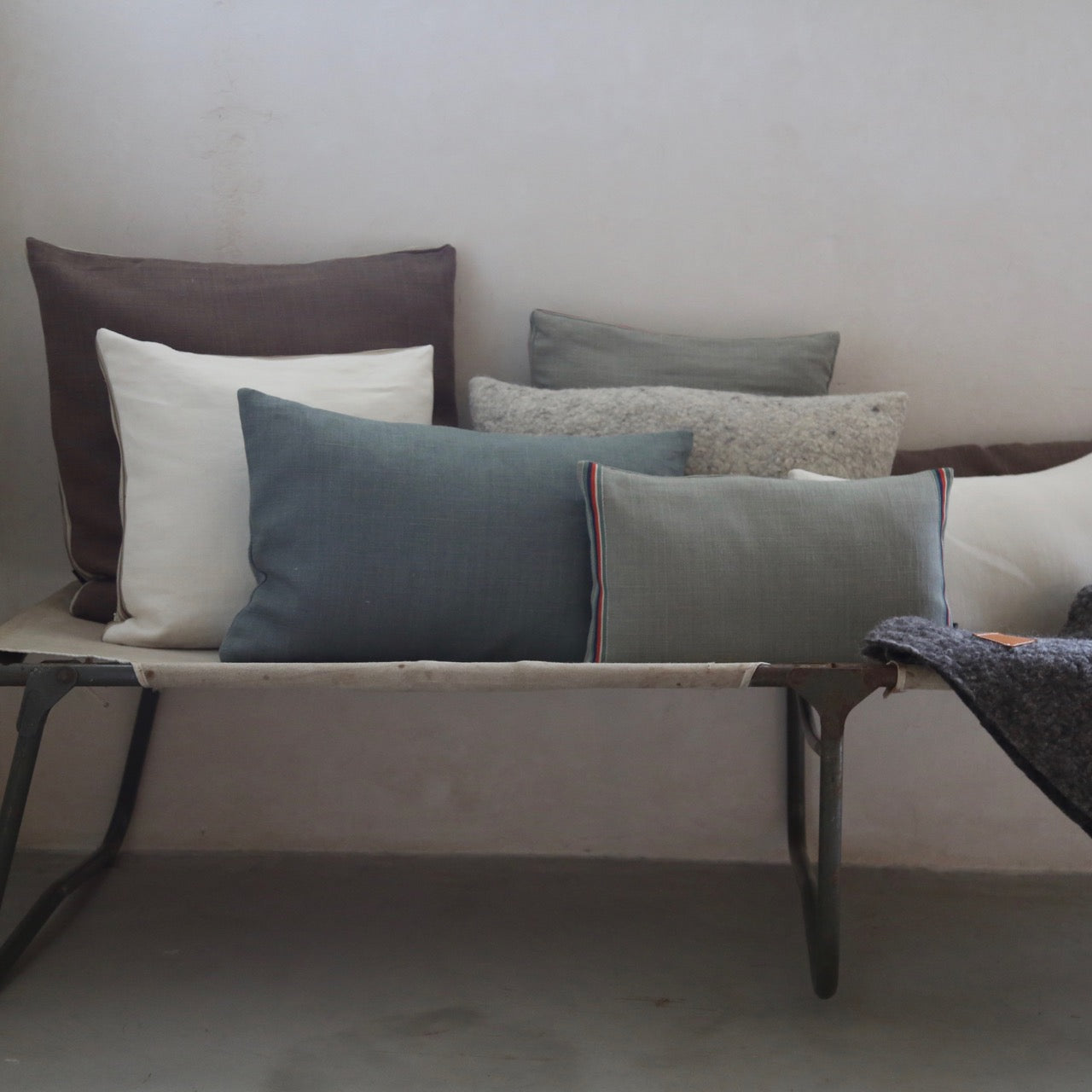 Coussins en lin, déhoussables, intérieur plumes - Format 60 x 40cm