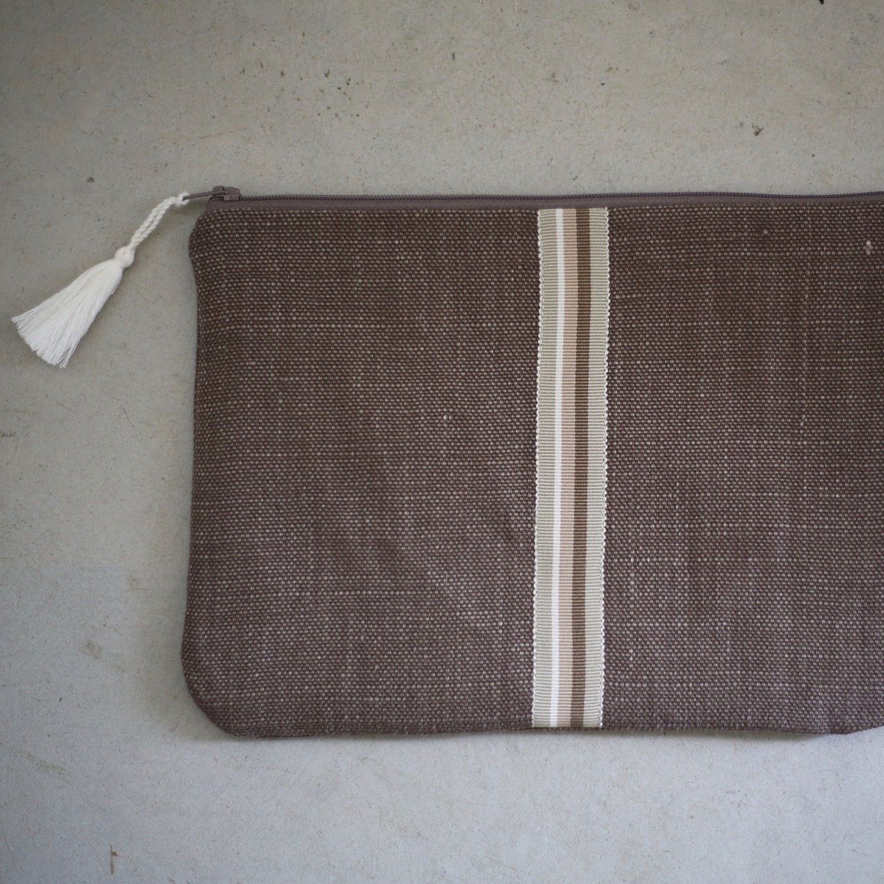 Pochette plate en lin