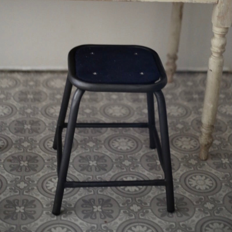 Tabouret vintage en chanvre
