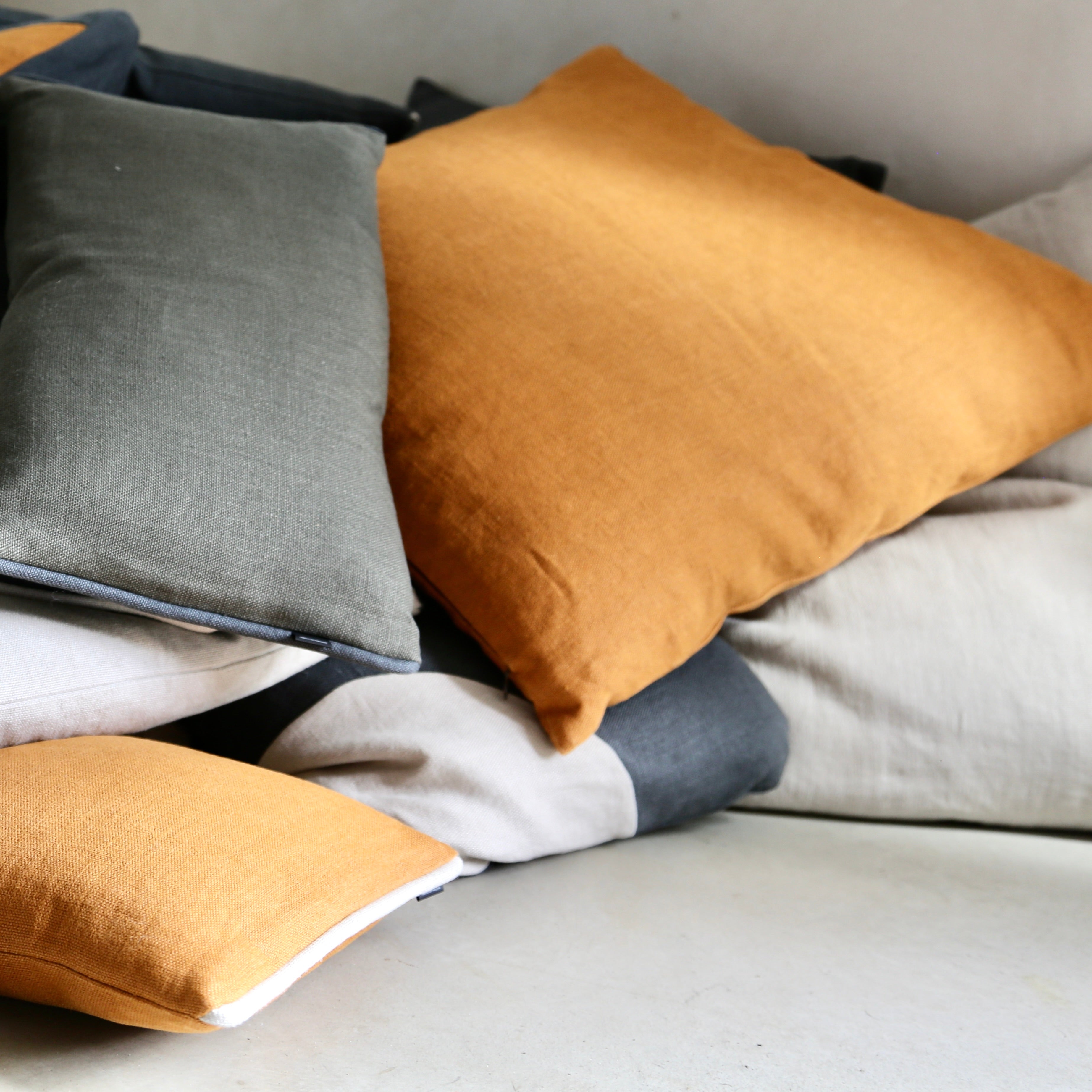 Coussin carré en lin (60x60cm)