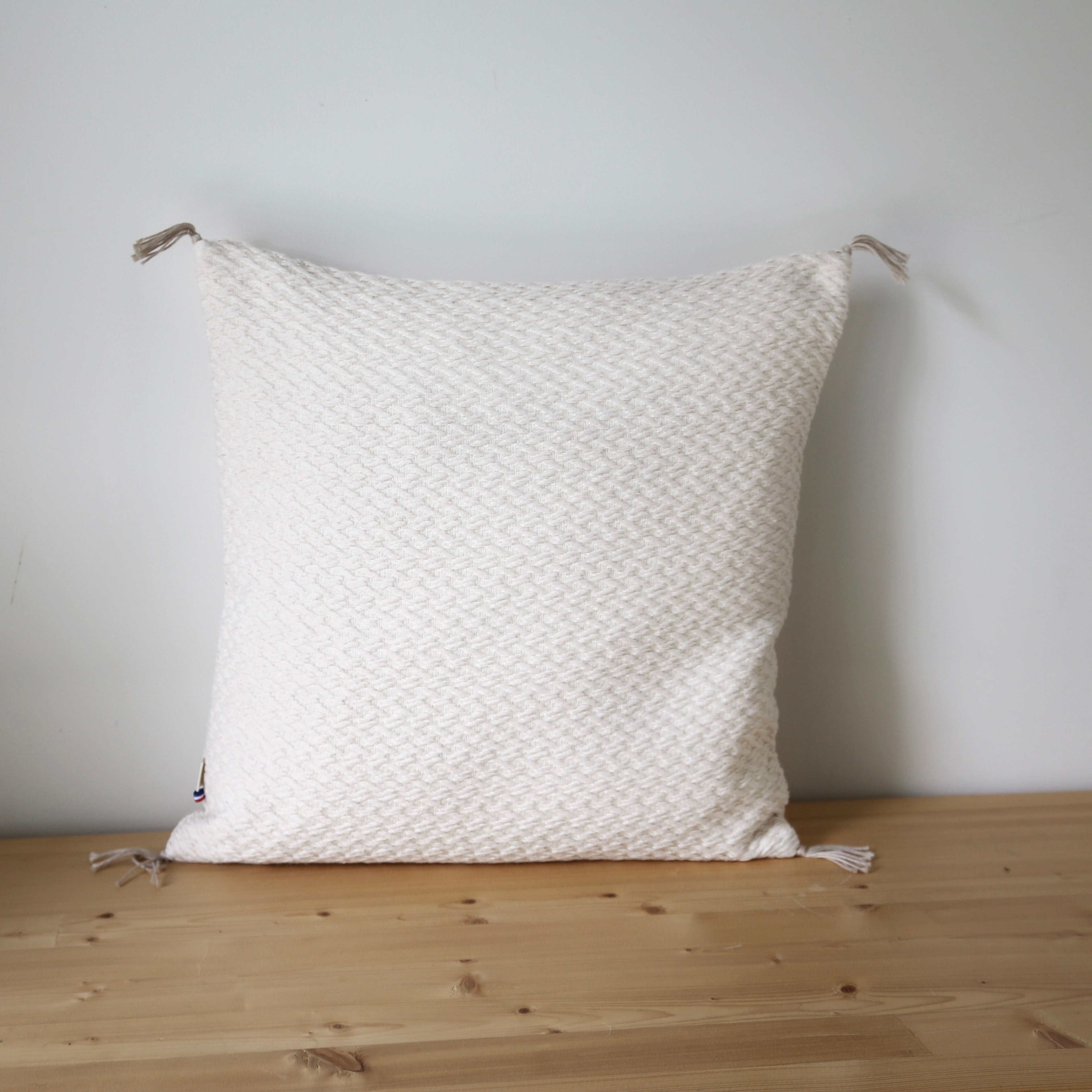 Coussins carrés en tissu Nash