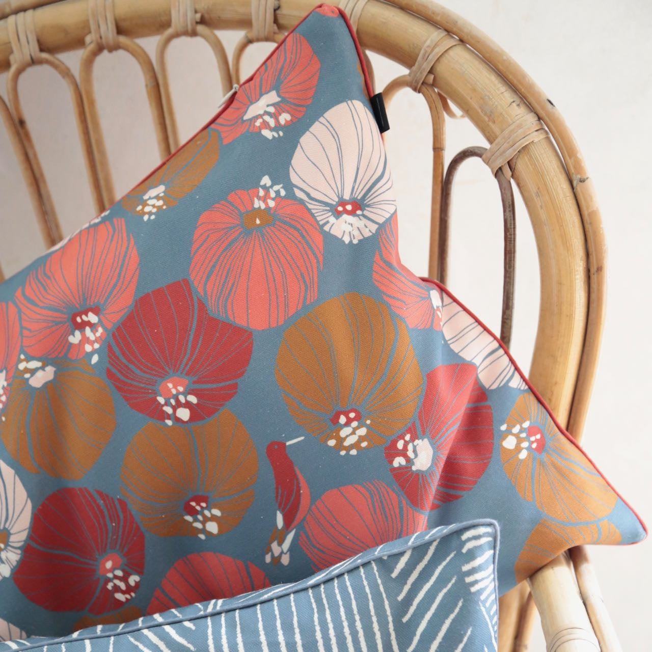 Coussin 60 X 40 cm en toile de coton imprimée dans les Vosges - collection été
