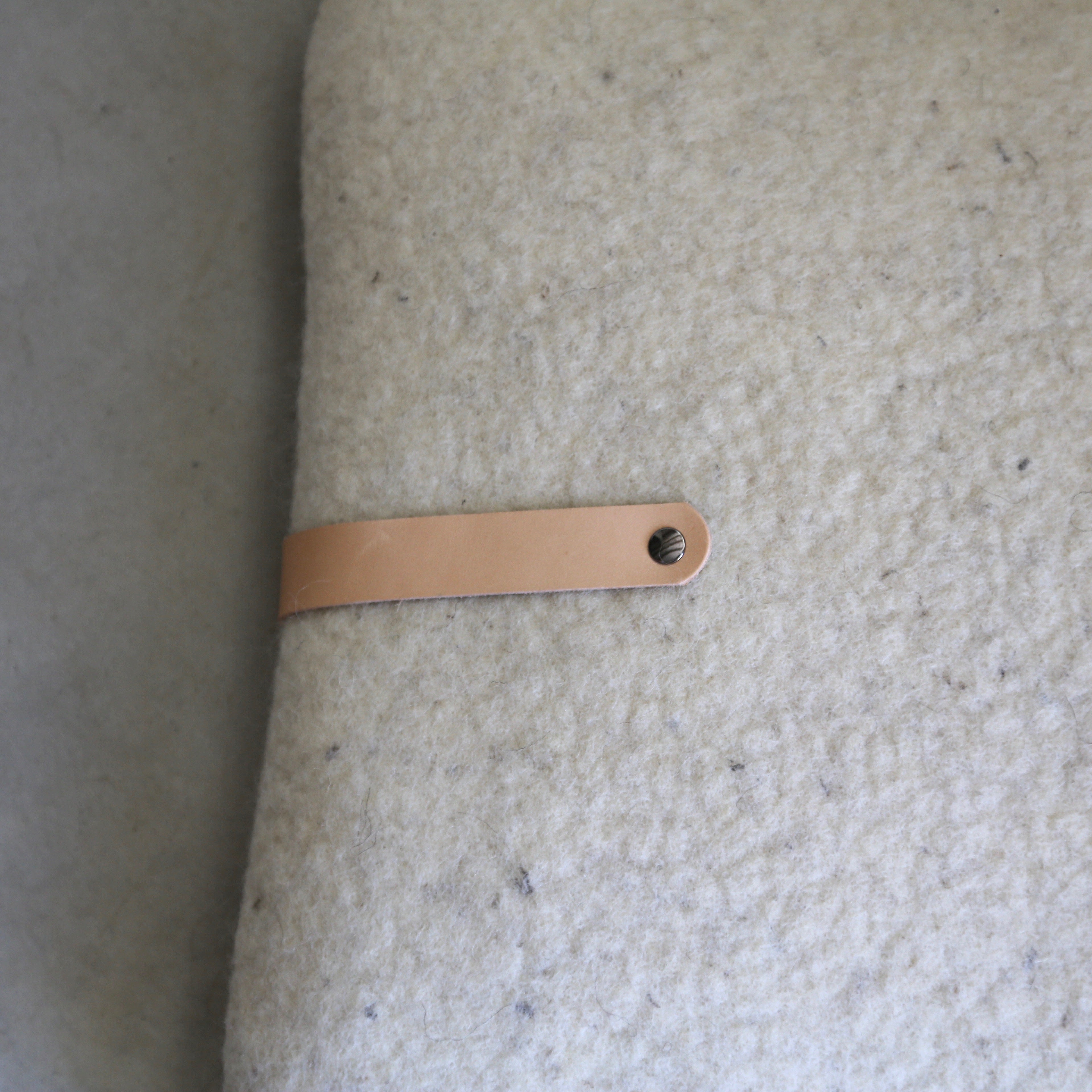 Coussins feutre de laine rectangles