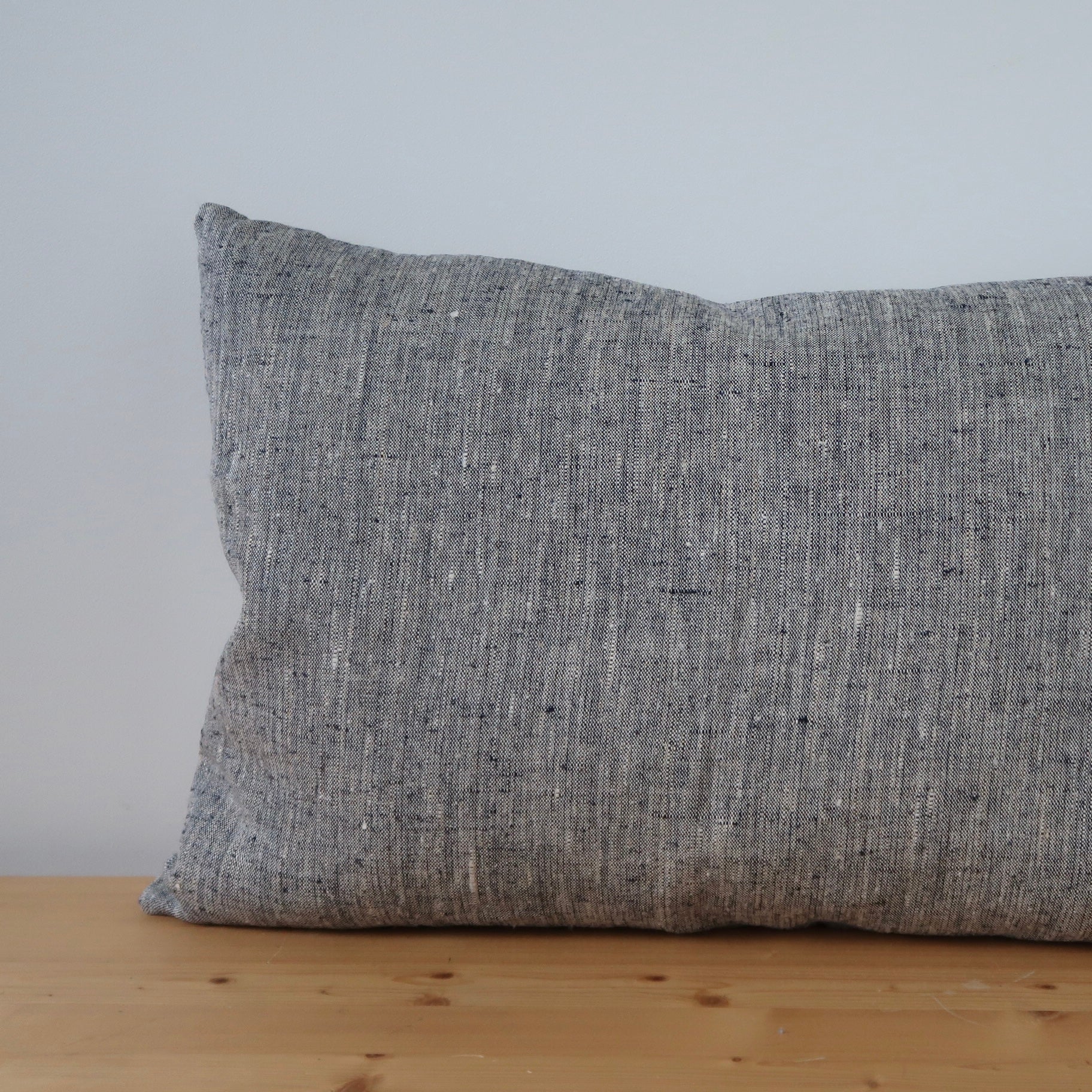 Coussin en chanvre graphique taille 60x40cm