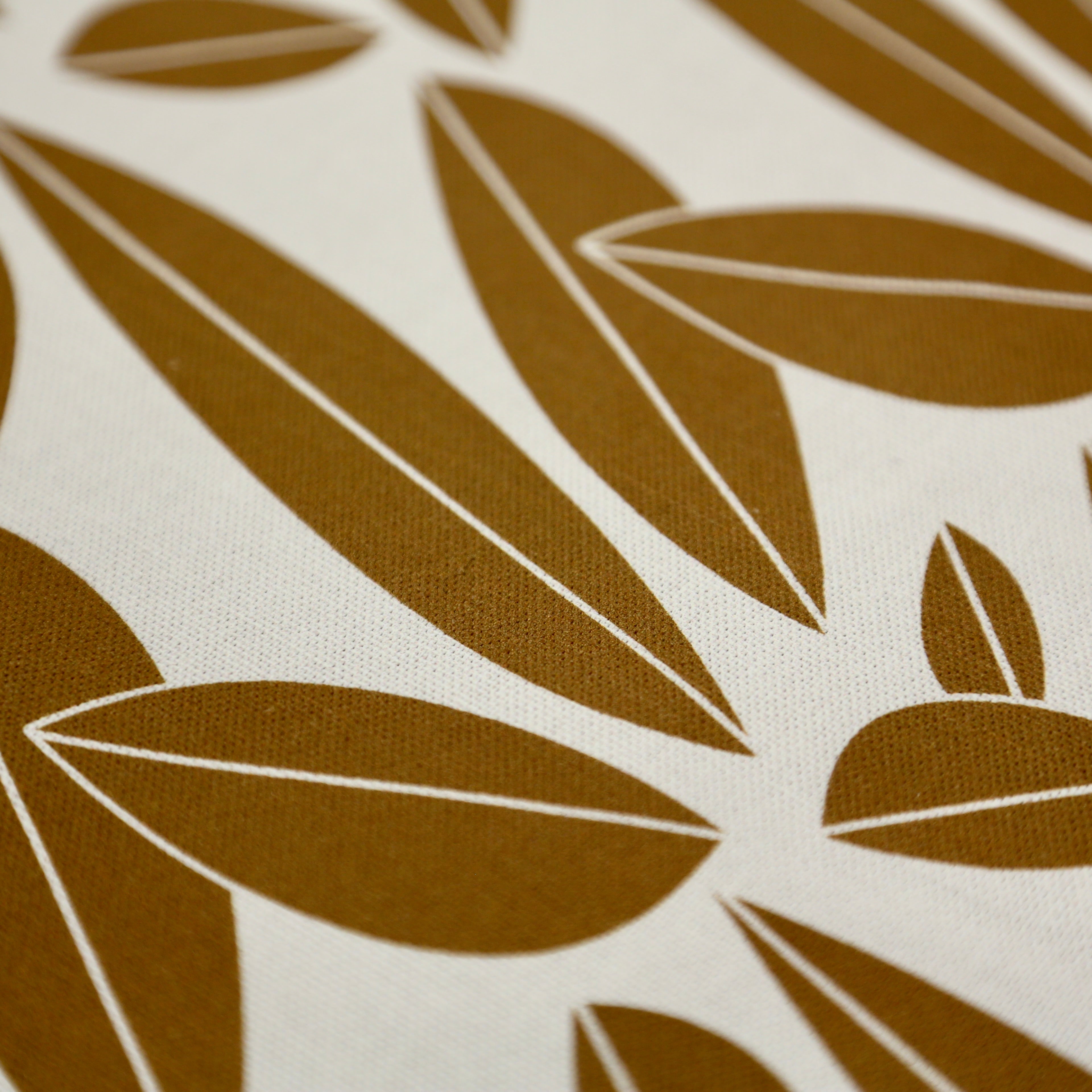 Tissu demi-natté, Feuilles camel