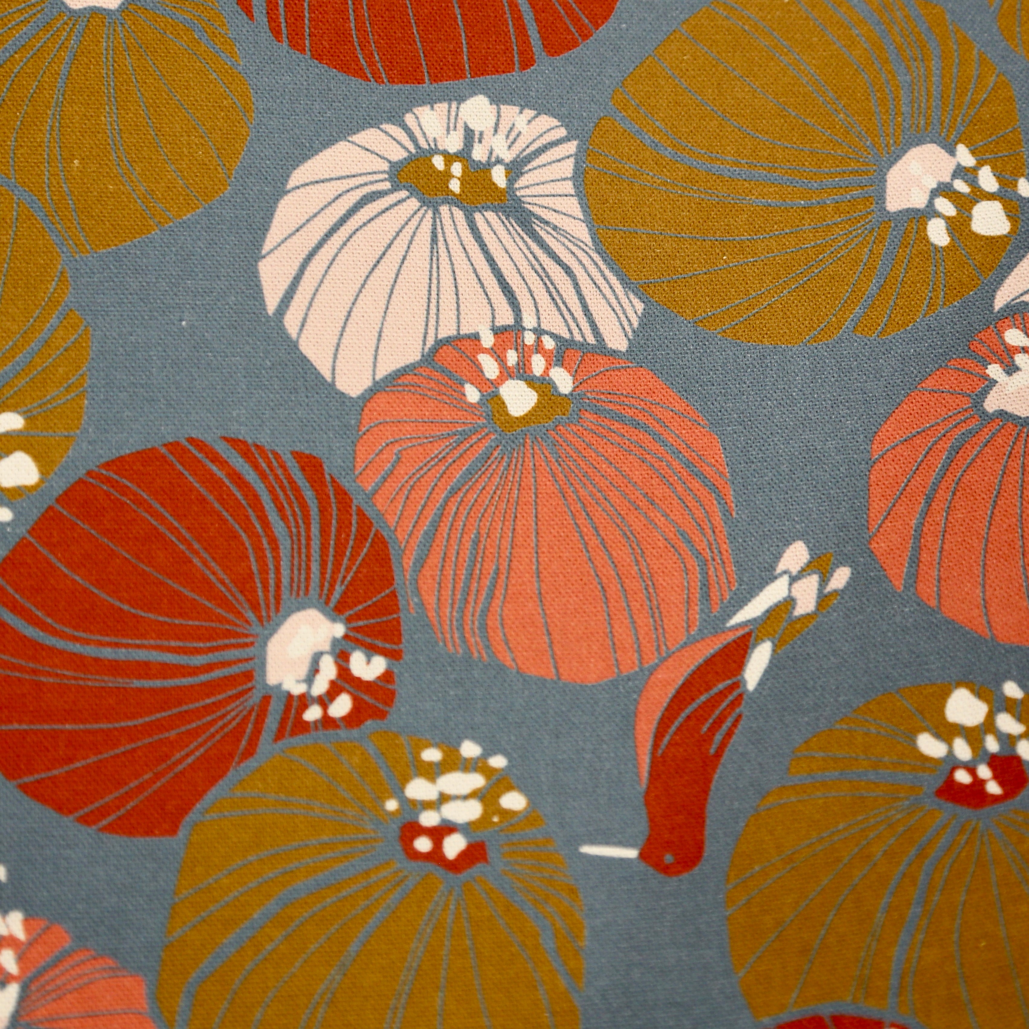 Tissu demi-natté, Bulbes rouges
