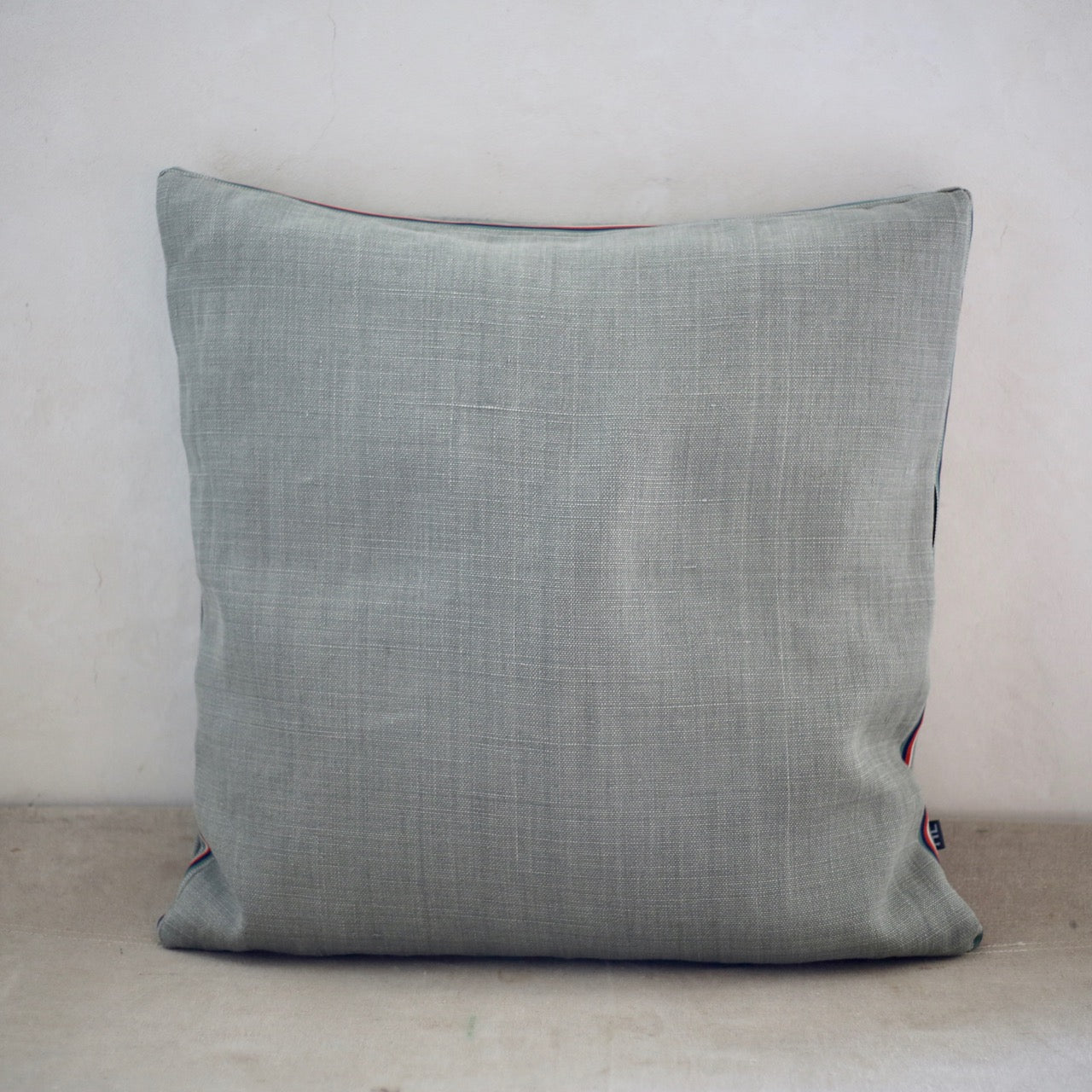 Coussins en lin, déhoussables, intérieur microfibres recyclées - Format 45 x 45cm