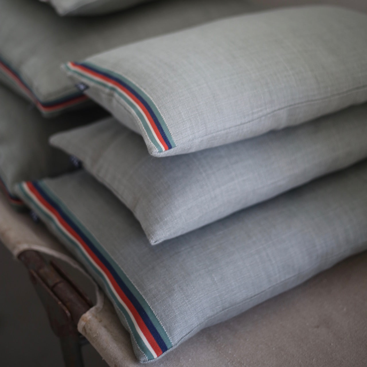 Coussins en lin, déhoussables, intérieur plumes - Format 60 x 40cm