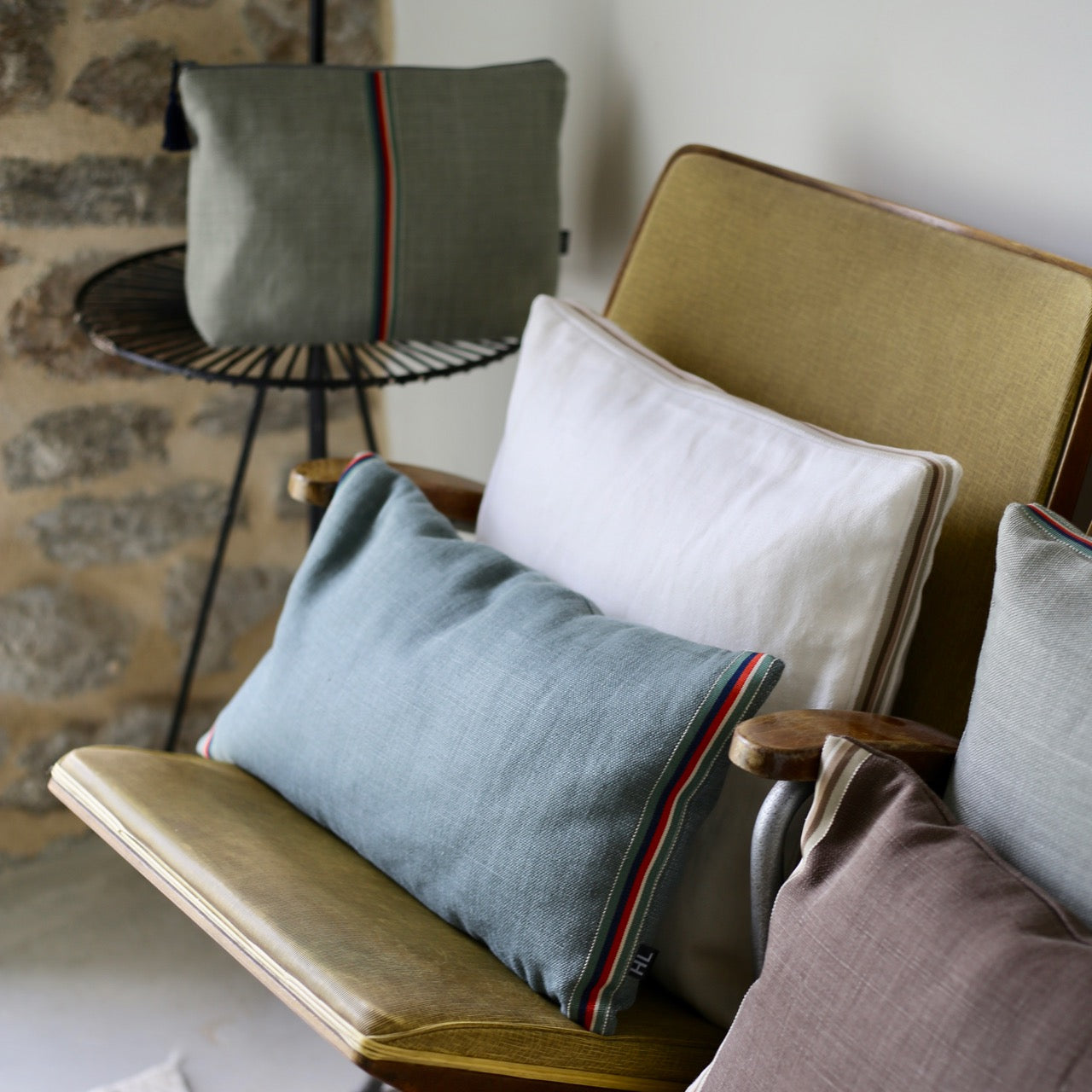 Coussins en lin, déhoussables, intérieur plumes - Format 60 x 40cm