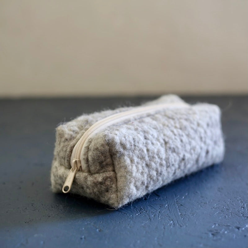 Petite Trousse cube en feutre de laine