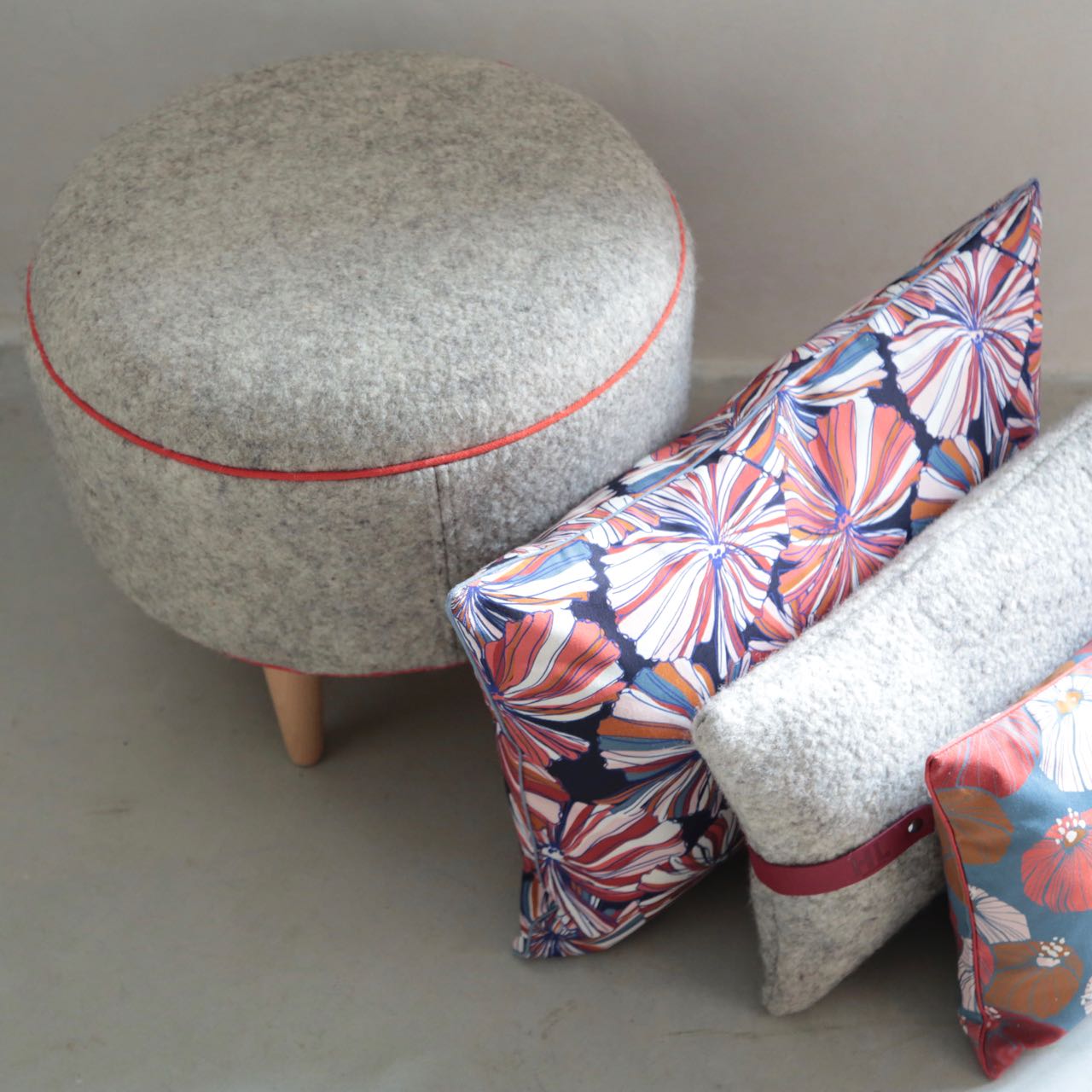 Coussin 60 X 40 cm en toile de coton imprimée dans les Vosges - collection été